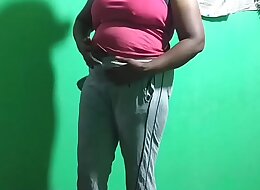 exposed big indian bhabi boobs