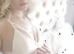 Hot girls in Instragram &commat;itsmwilk